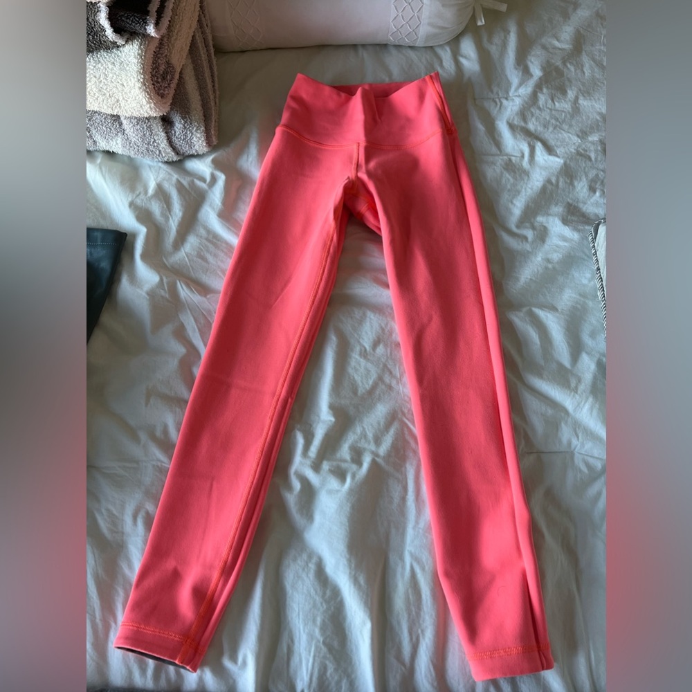 Women’s Lululemon Yoga Pants - REVERSIBLE